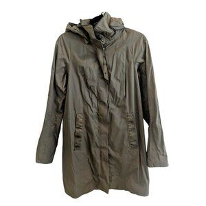 lululemon Vintage Raincoat Size 6 Dark Olive with a Waist Cinch and Camo Lining